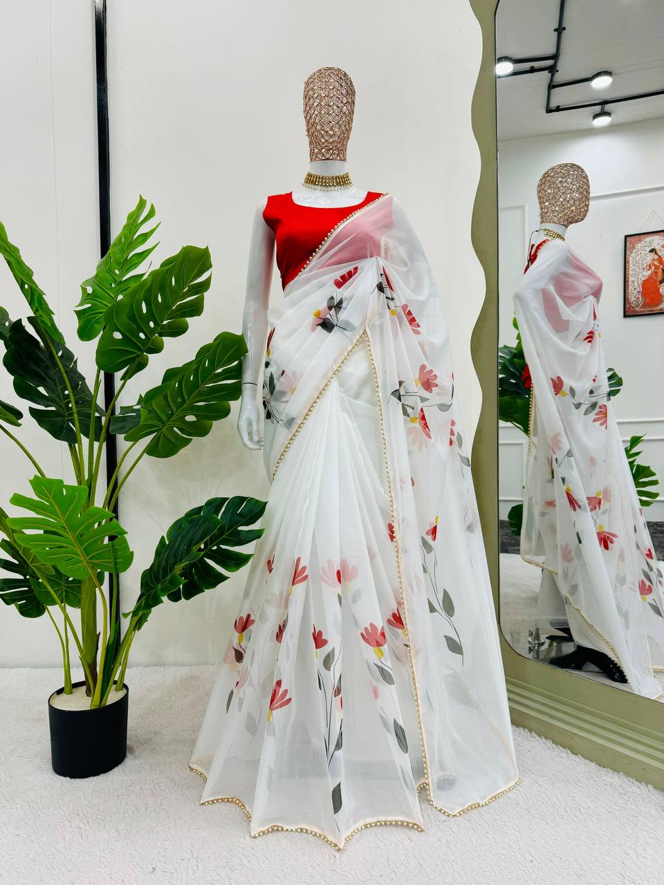 Designer White Colour Tabby Silk Fabric Digital Print With Fancy Lace Saree