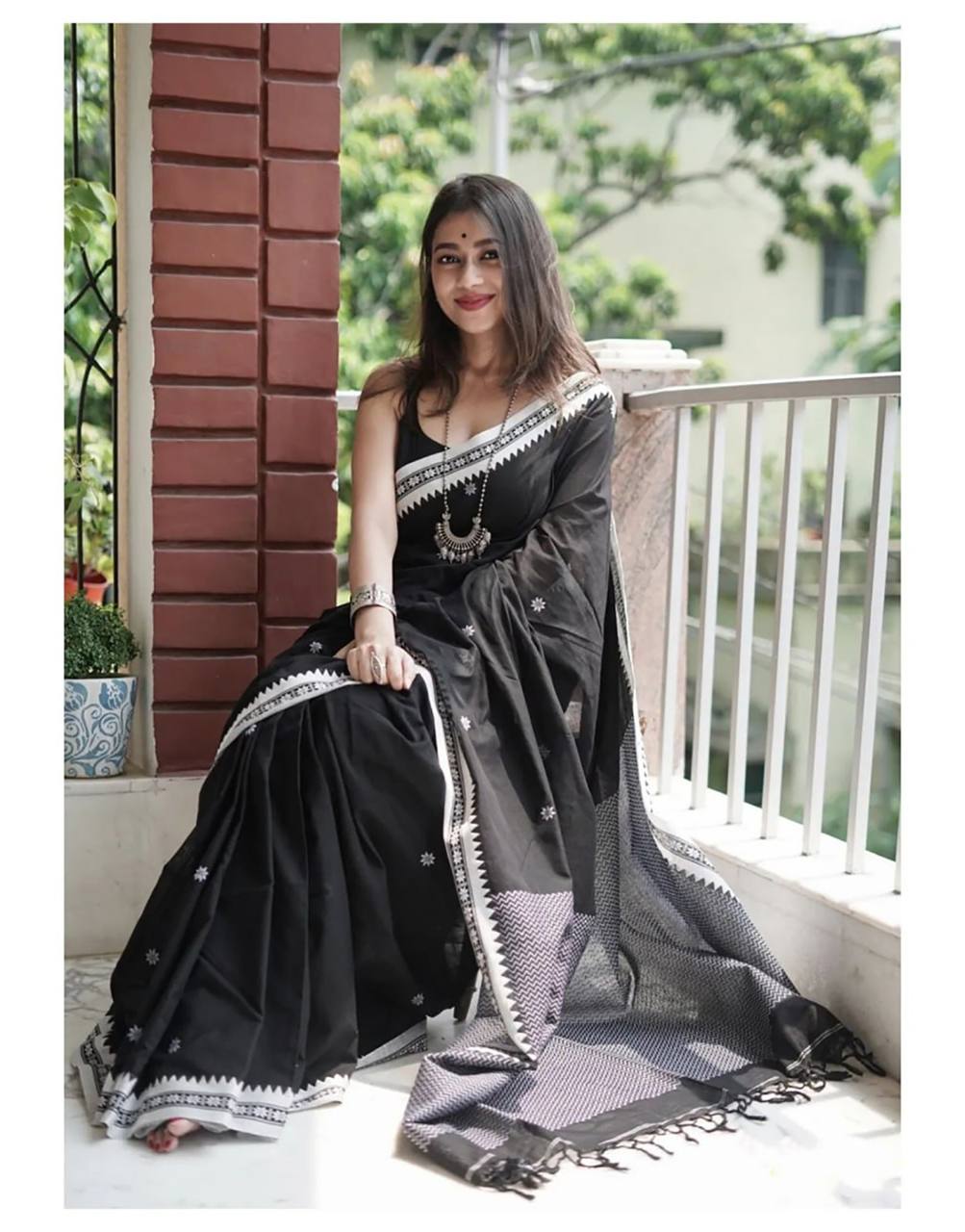 Black Soft Lilan Slab Jacquard Weaving Worked Saree