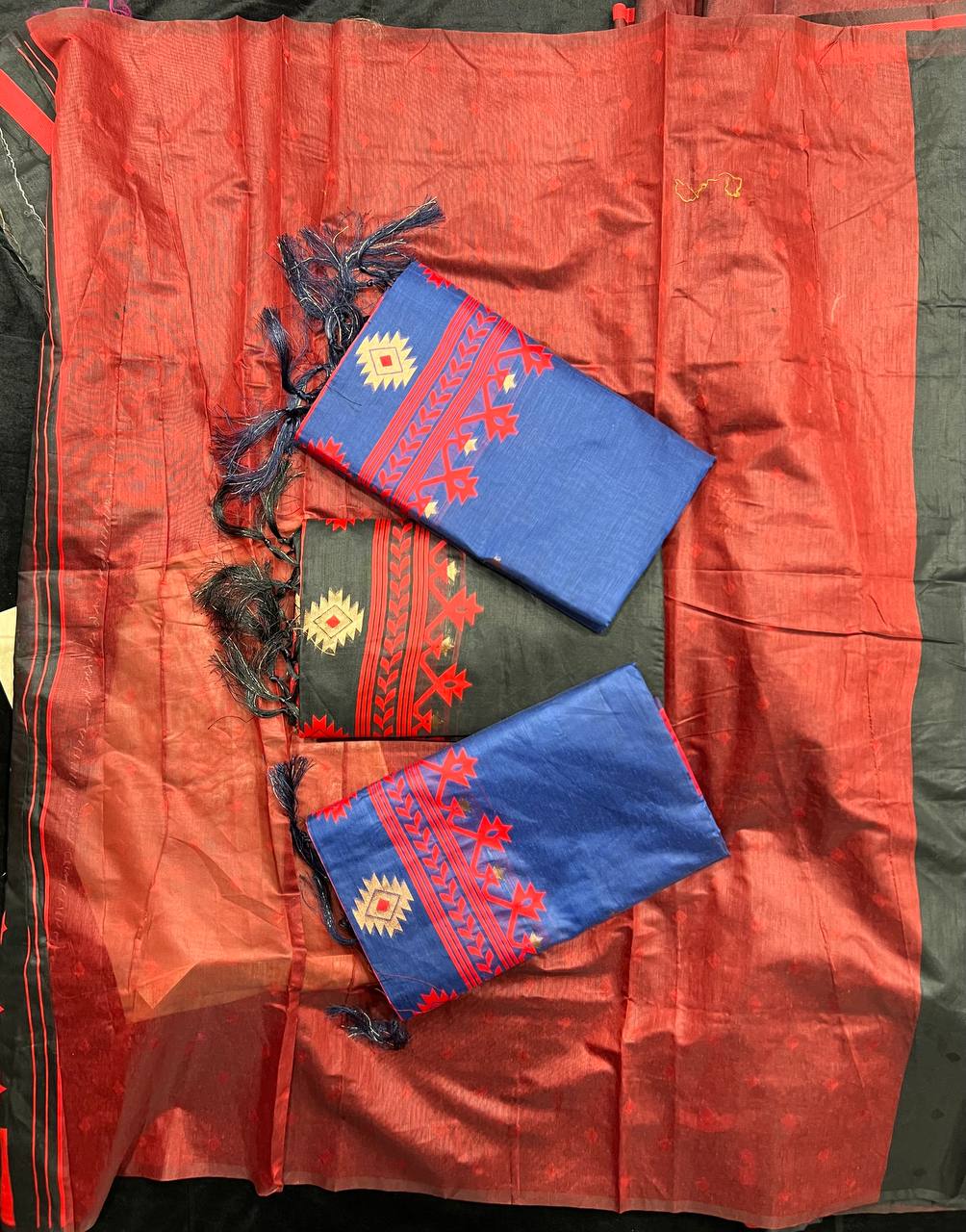 Attractive Slub Lilan Jacquard Weaving Rich Look Beautiful Saree