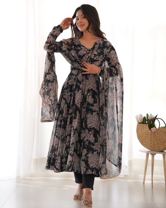 Beautiful Designer Suit On Georgette fabric , Pent With Dupatta