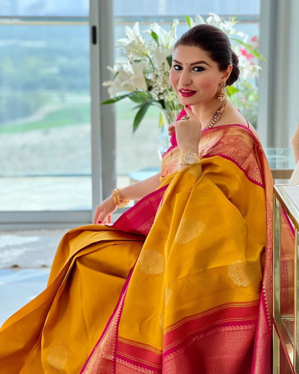 Party Wear Soft Lichi Silk Pallu & Jaquard Work Saree Blouse