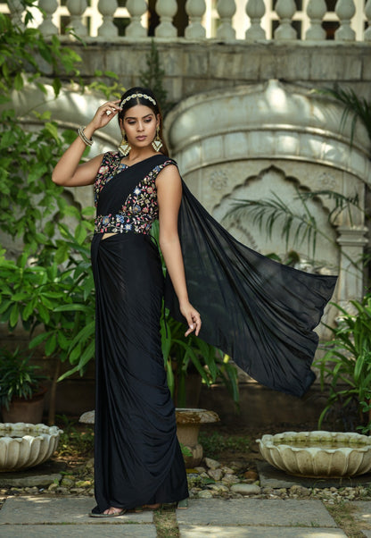 1 Min Ready to Wear Saree with Stitched Blouse