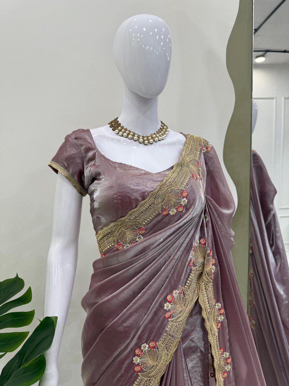 Onion Color Fendi Silk Intricate Thread Embroidery Border Saree