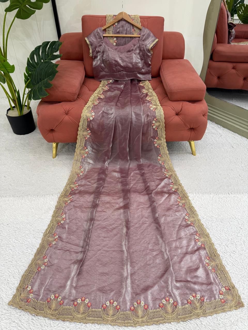 Onion Color Fendi Silk Intricate Thread Embroidery Border Saree