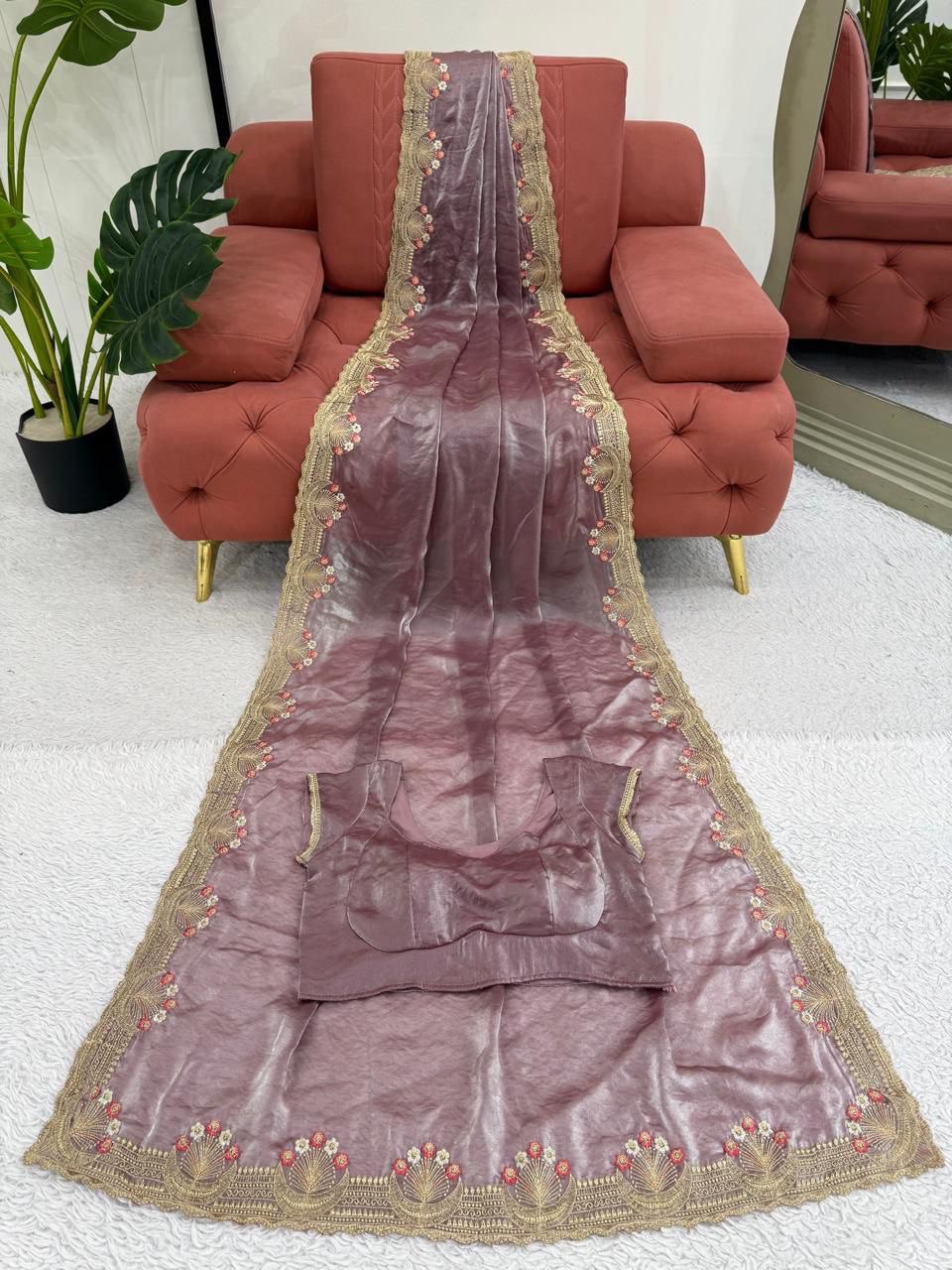 Onion Color Fendi Silk Intricate Thread Embroidery Border Saree
