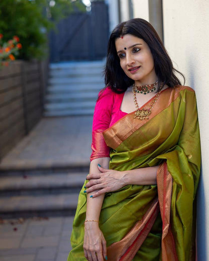 Green Pink Lichi Silk Saree Blouse
