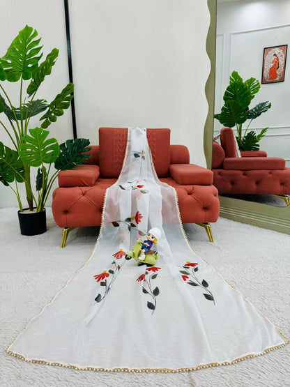 Designer White Colour Tabby Silk Fabric Digital Print With Fancy Lace Saree