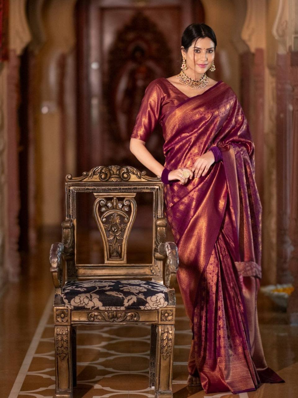 Atractive Lichi Silk Treditional Wear Jacquard Weaving Saree