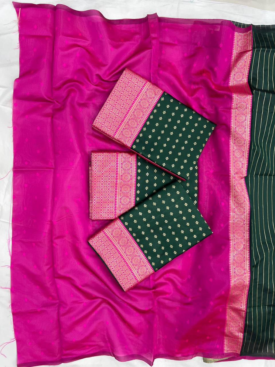 Dark Green Lichi Silk Jacquard Silk Weaving Saree