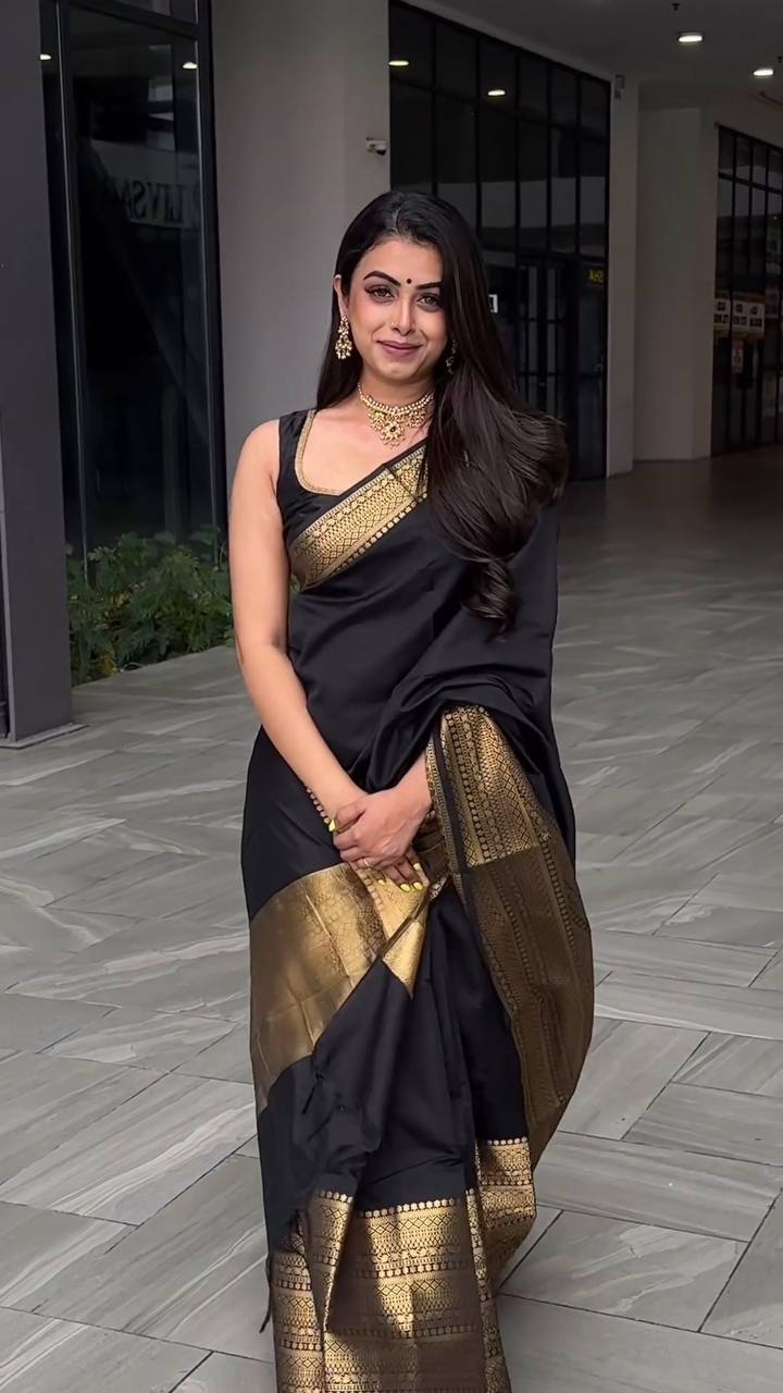 Black Lichi Silk Jacquard Weaving Saree With Beautiful Tassels