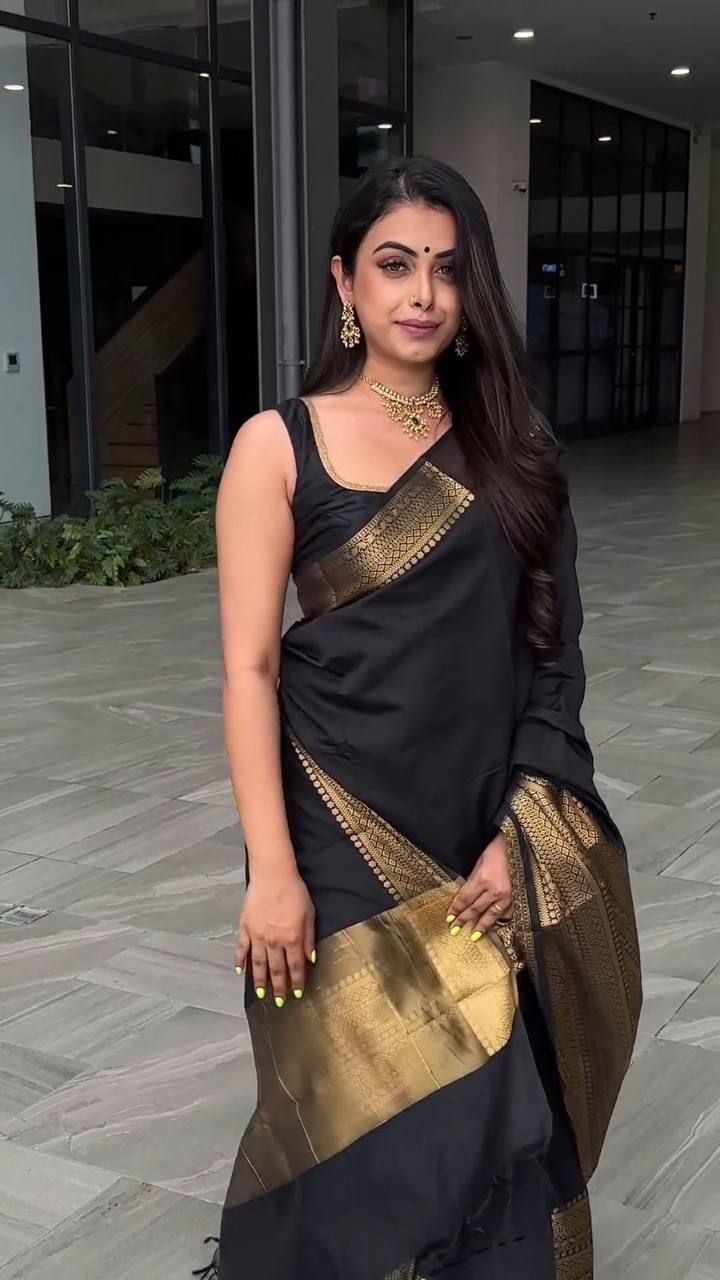 Black Lichi Silk Jacquard Weaving Saree With Beautiful Tassels