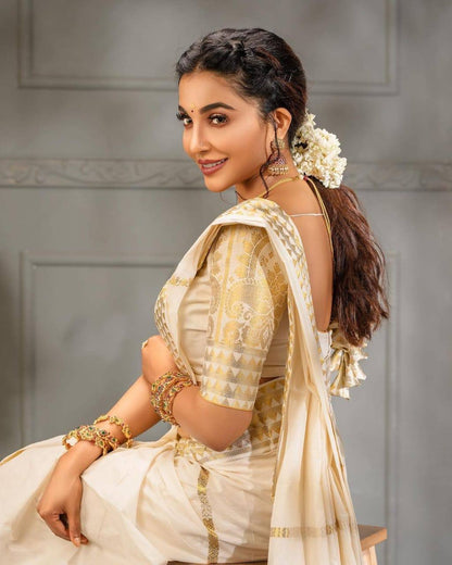 South Style Ivory Banarsi Silk Gold Jari Weaving Rich Pallu Saree