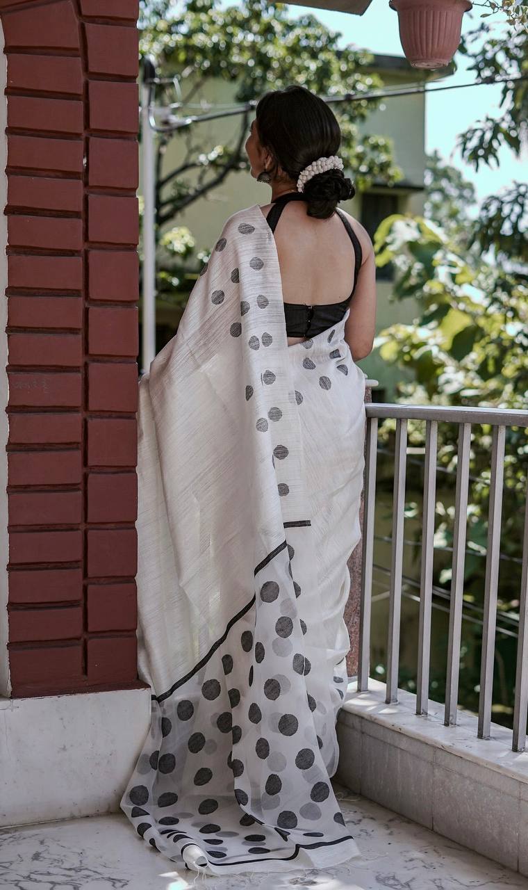 Amazing Soft Lilan Slab Jacquard Weaving Saree