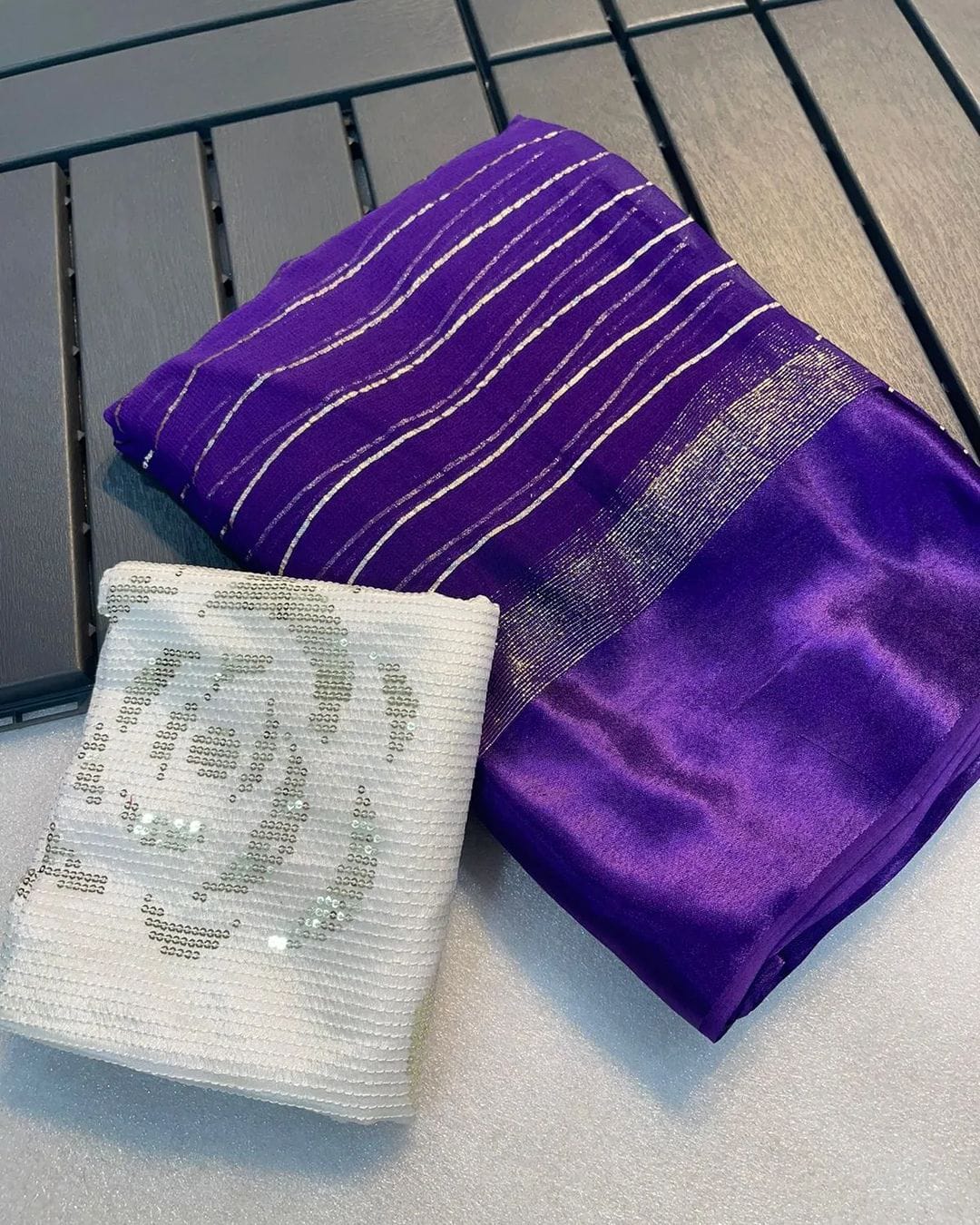 Unique Pure Viscose Georgette Satin Patta Saree